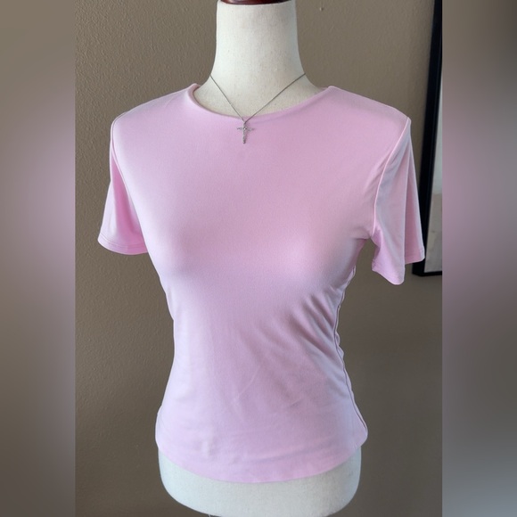 Buttery soft double layered short sleeve fitted top - Picture 3 of 7